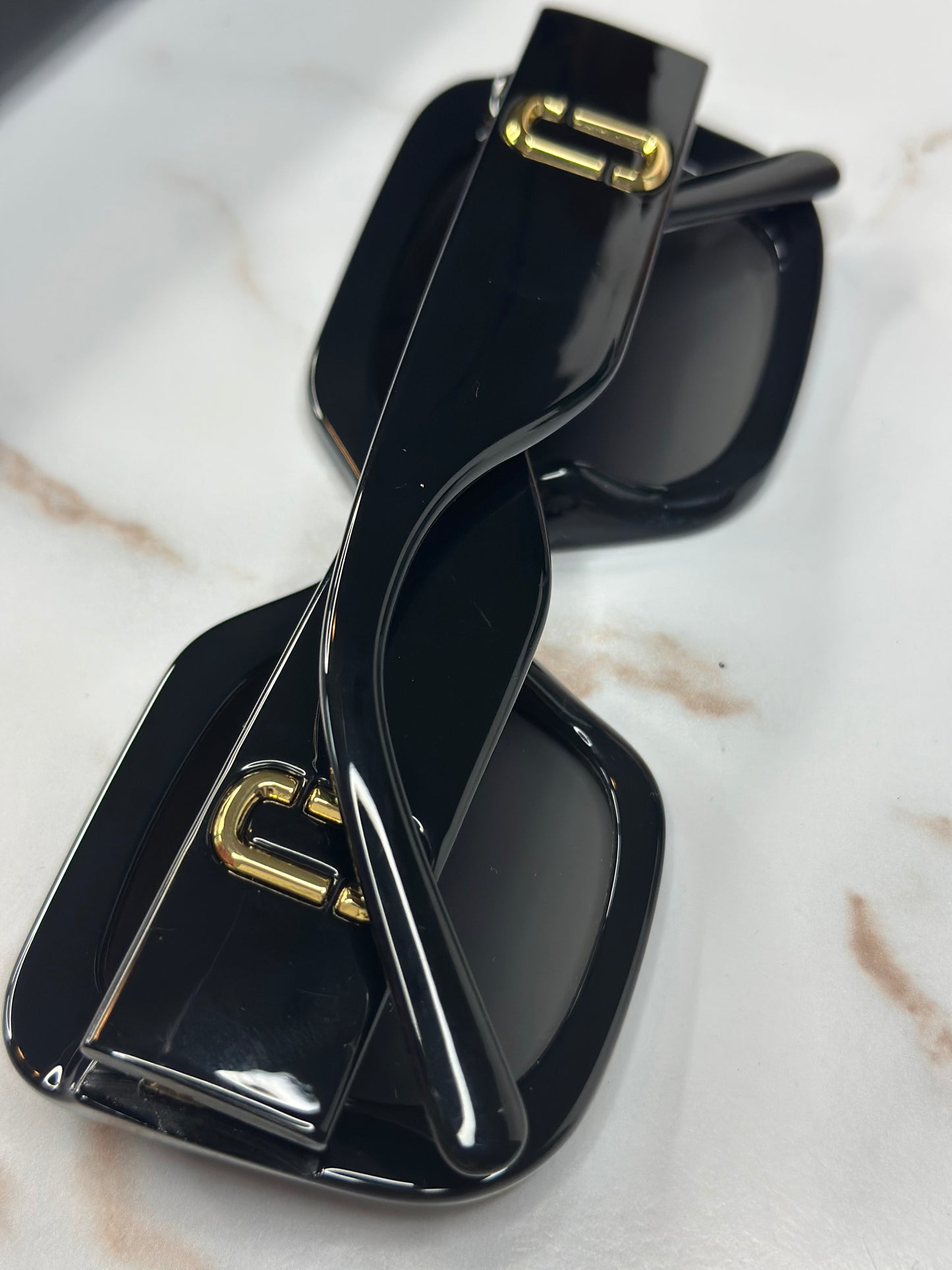 Pre-owned March Jacobs shiny black sunglasses