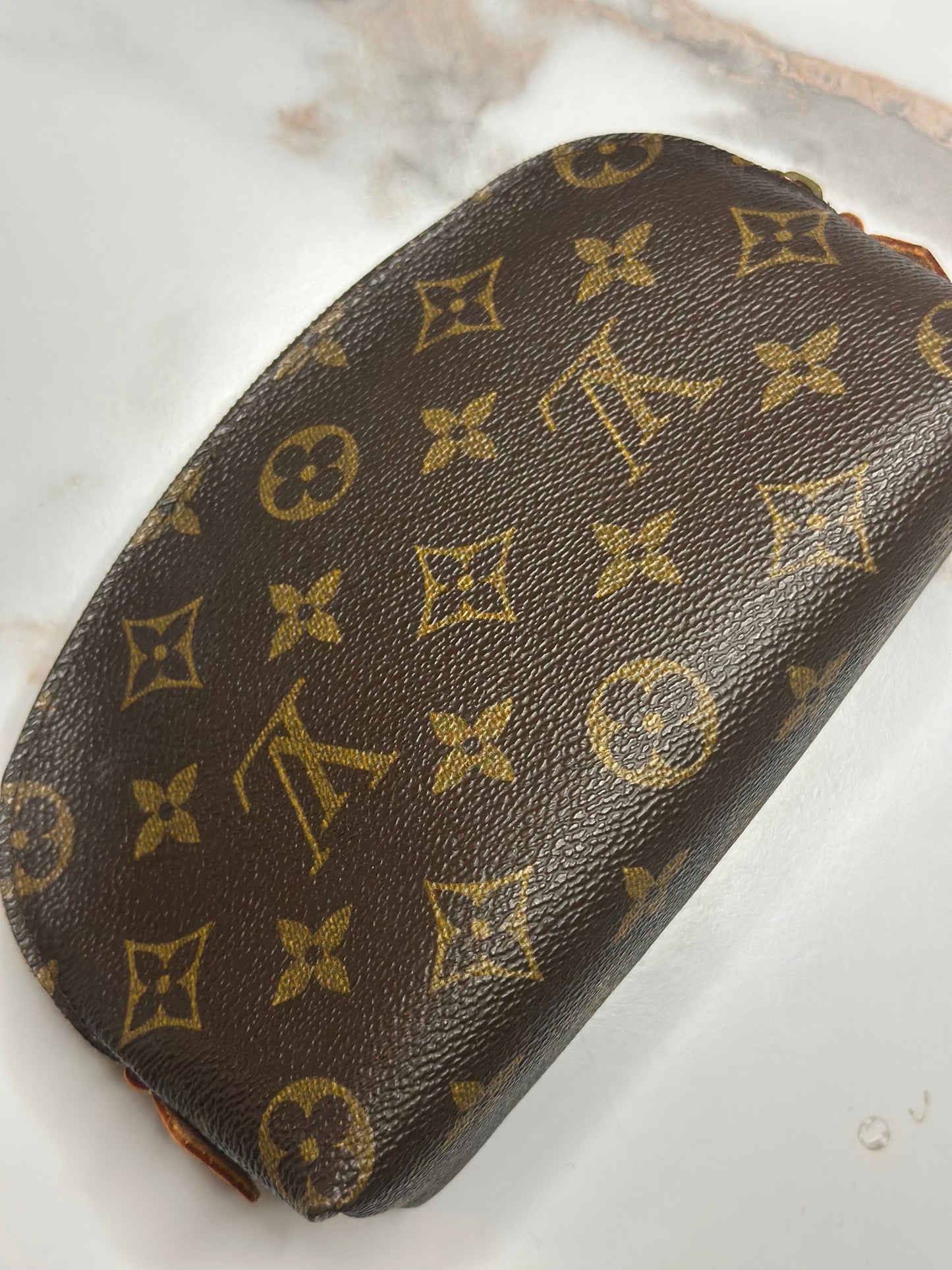 Pre-owned Louis Vuitton monogram, canvas cosmetic pouch PM