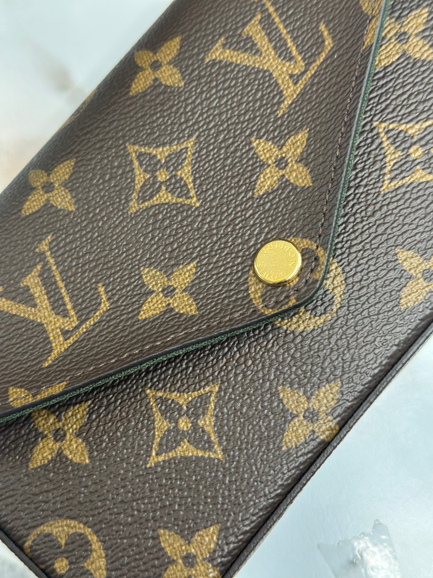 Pre-owned Louis Vuitton monogram canvas Felicie Strap & Go Kaki crossbody