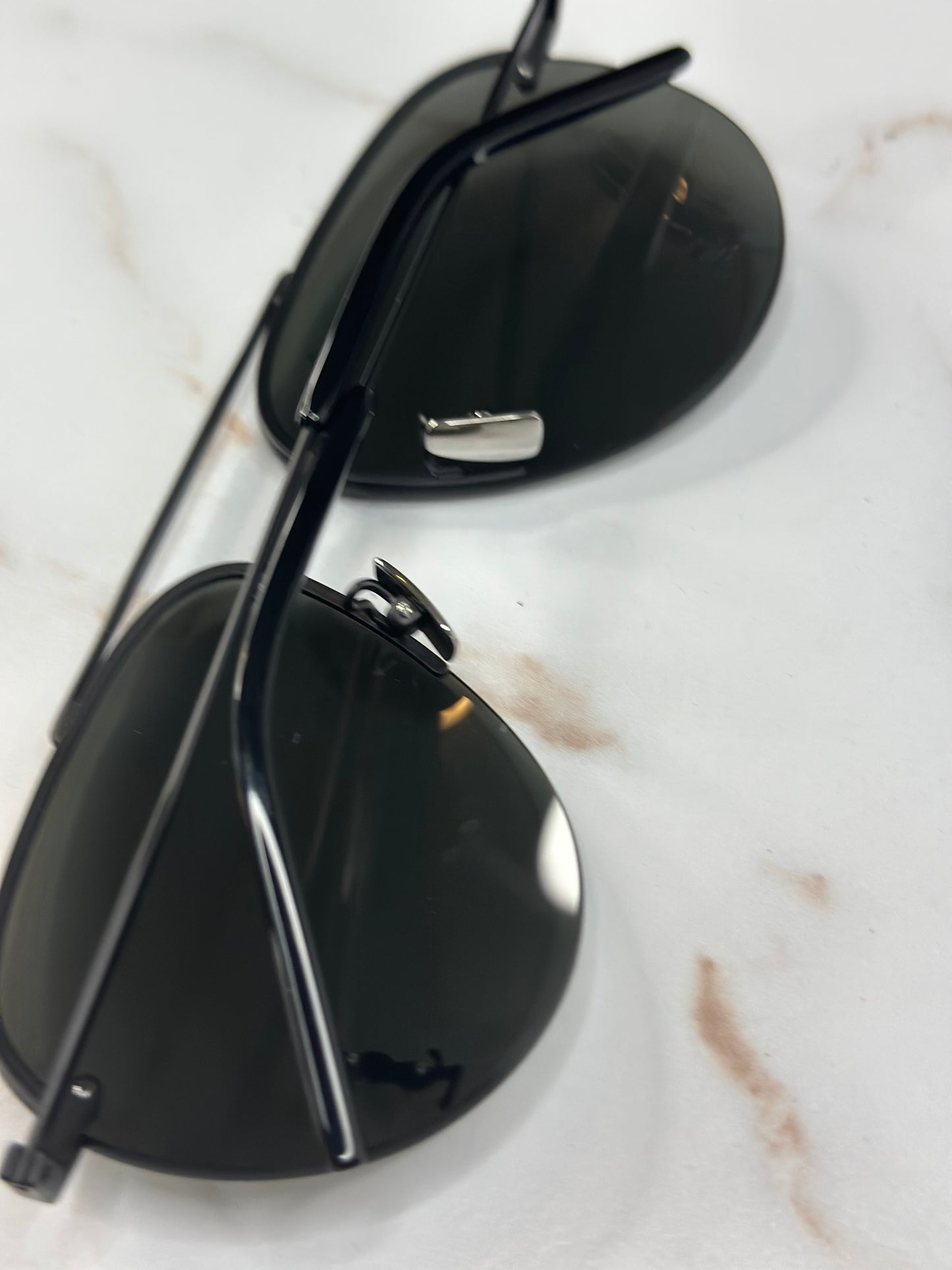 Pre-owned Saint Laurent black metal aviators