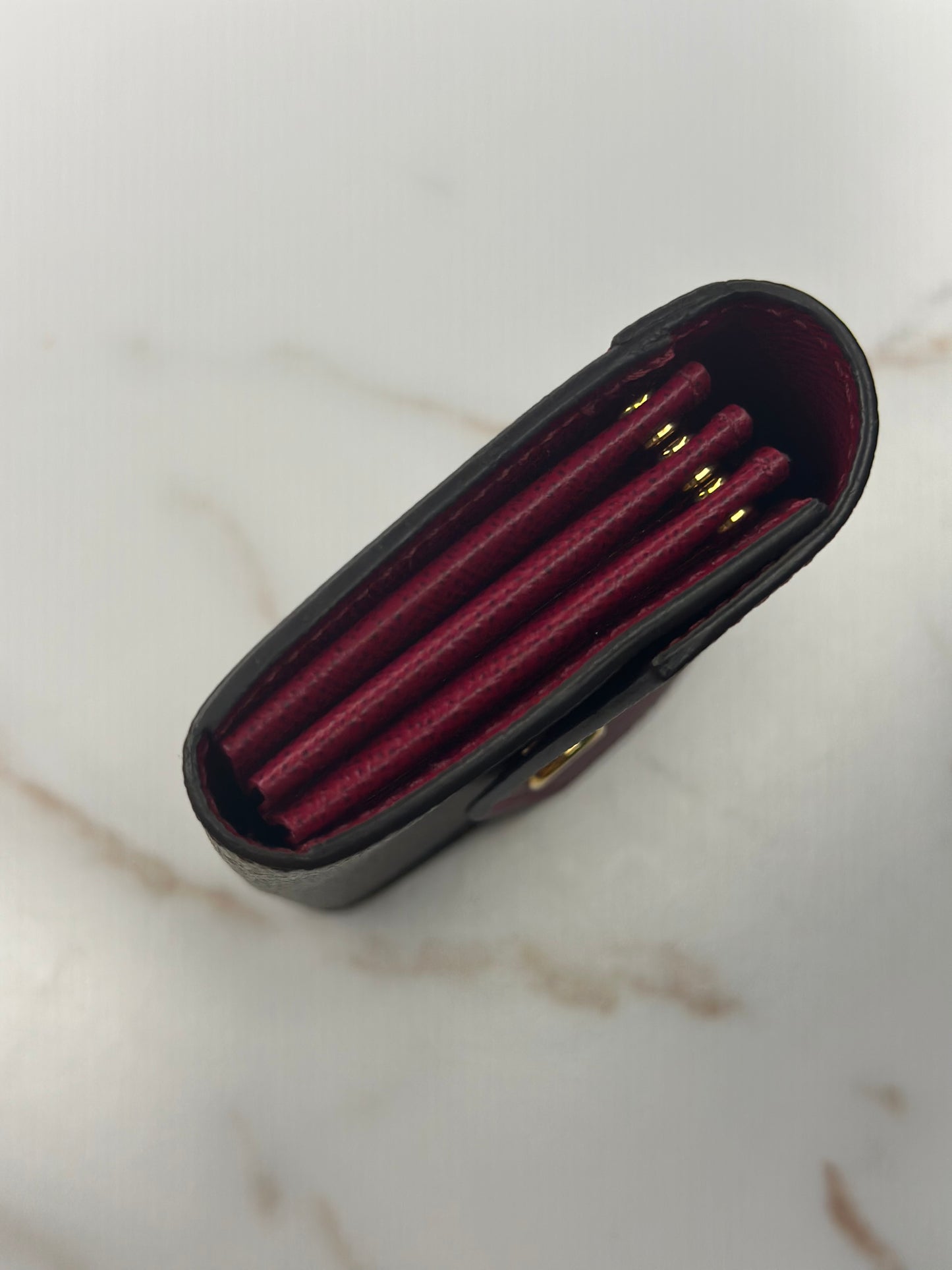 Pre-owned Louis Vuitton Monogram Sarah Multicartes Fuchsia
