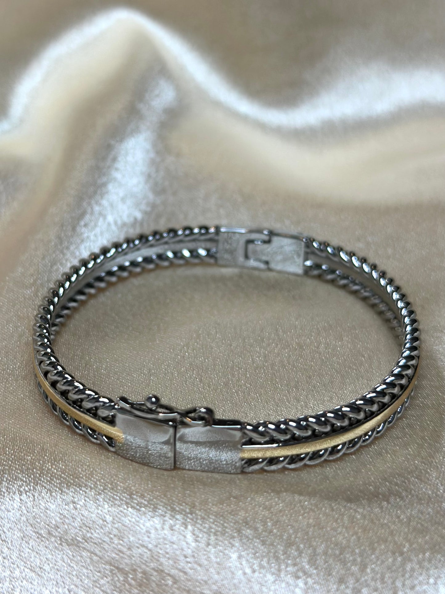 Brentwood two tone bangle