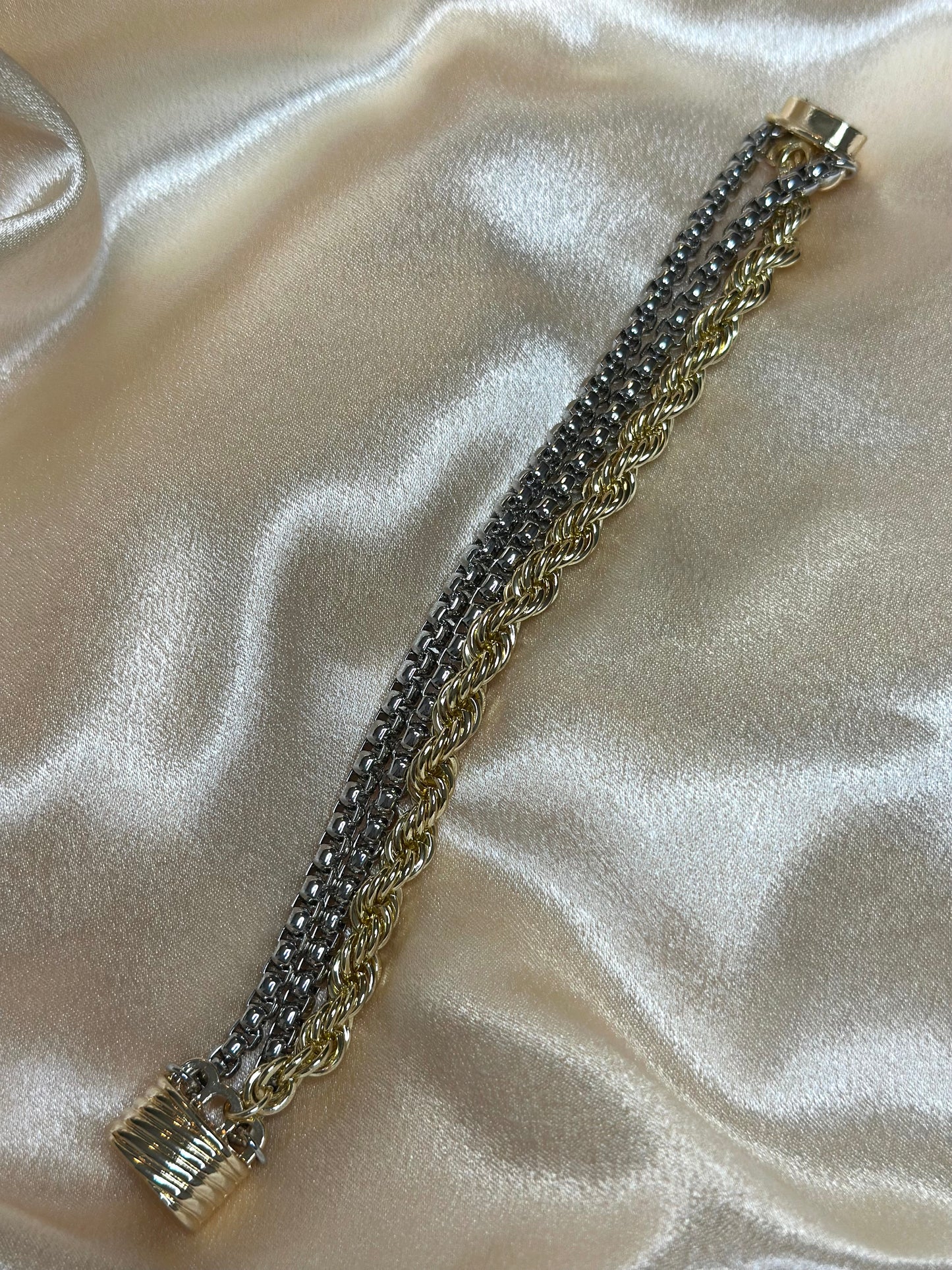 Alicia’s signature two tone chain bracelet
