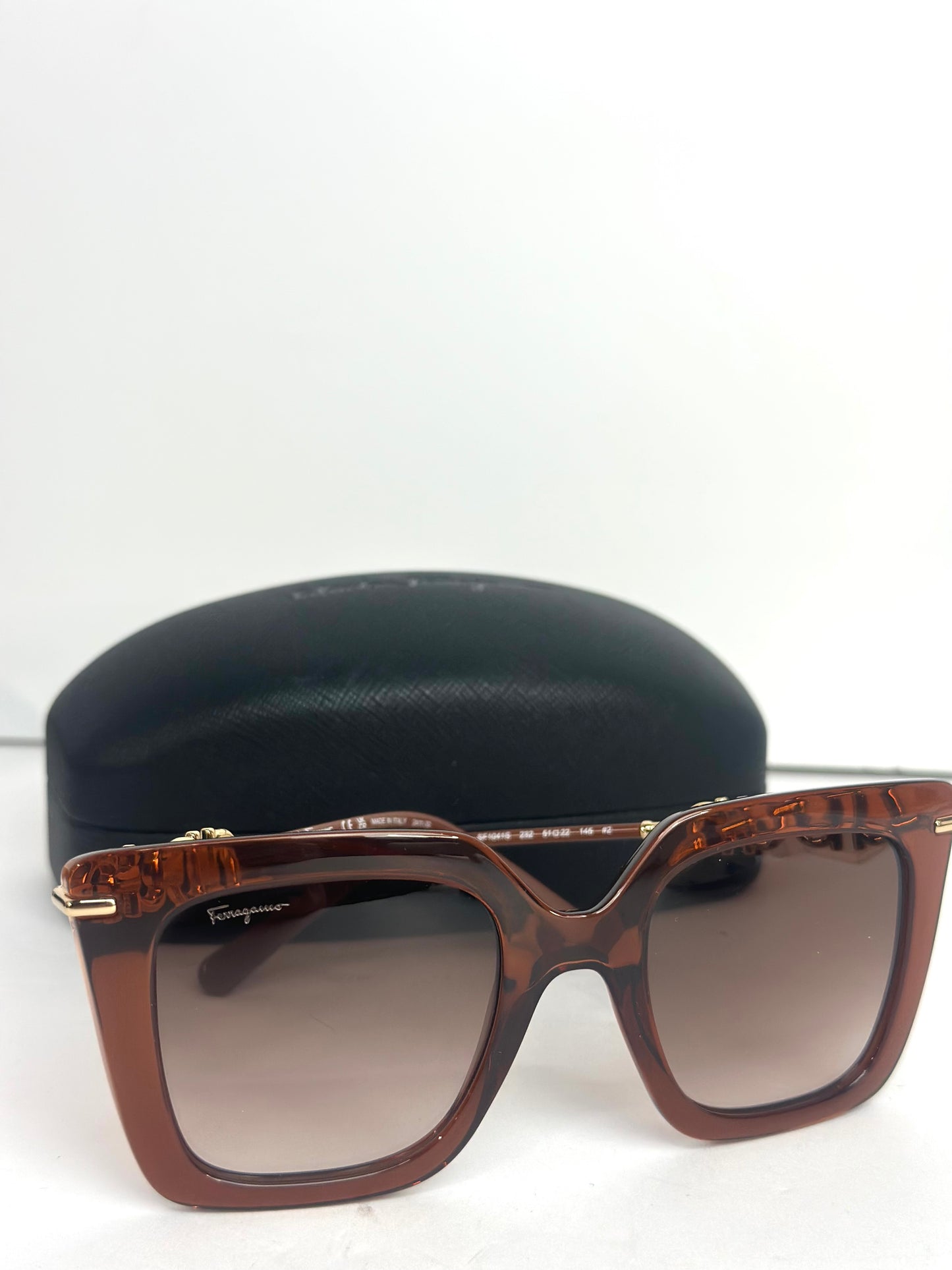 #23 Ferragamo Women's Fashion Transparent Brown Sunglasses