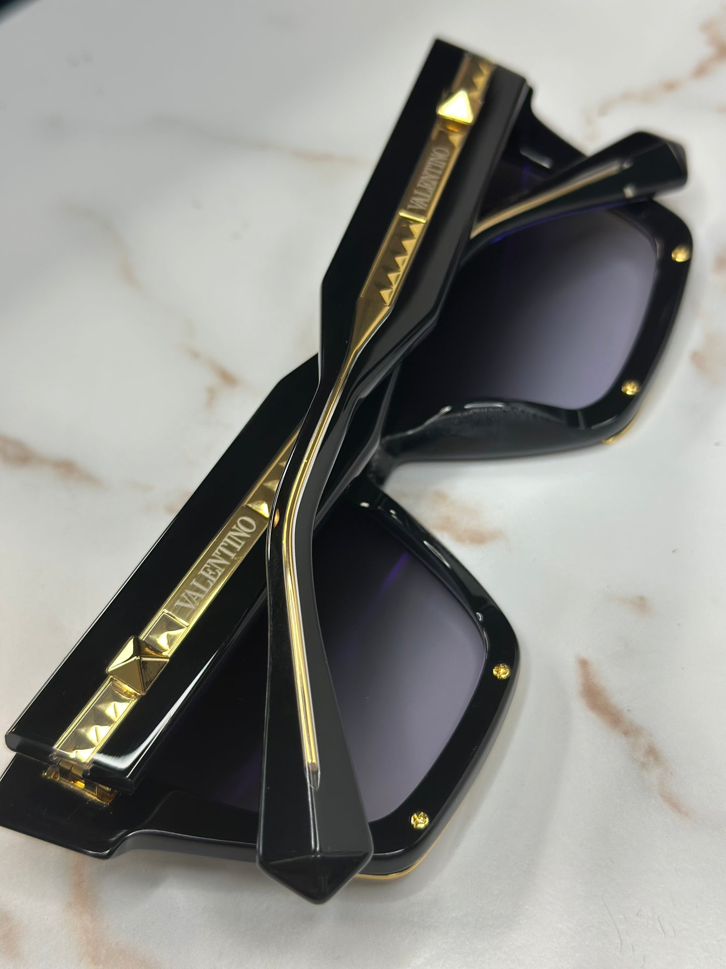 Pre-owned Valentino oversized, black sunglasses with gold detail