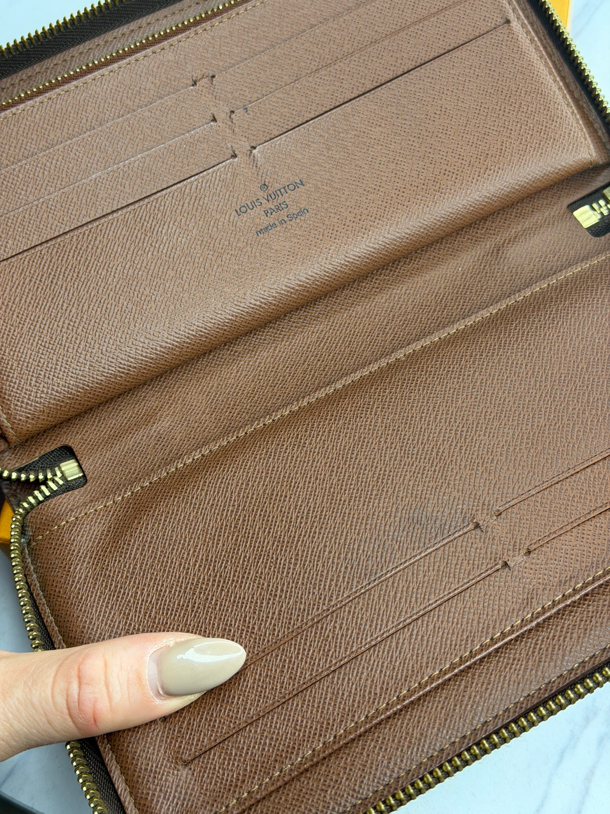 Pre-owned Louis Vuitton monogram, canvas zippy organizer wallet