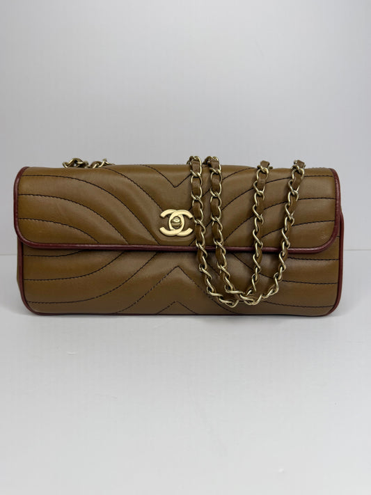 Pre-owned Chanel chocolate wave stitch lambskin East West shoulder bag
