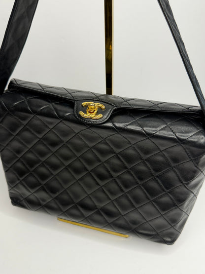 Pre-owned Chanel vintage 1992-1994 quilted lambskin shoulder bag