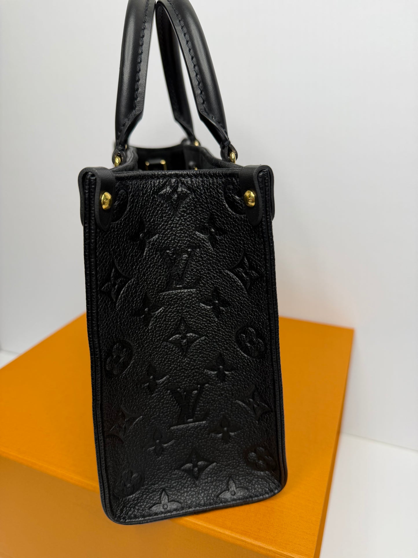 Pre-owned Louis Vuitton Black Empriente leather on the go PM two way tote