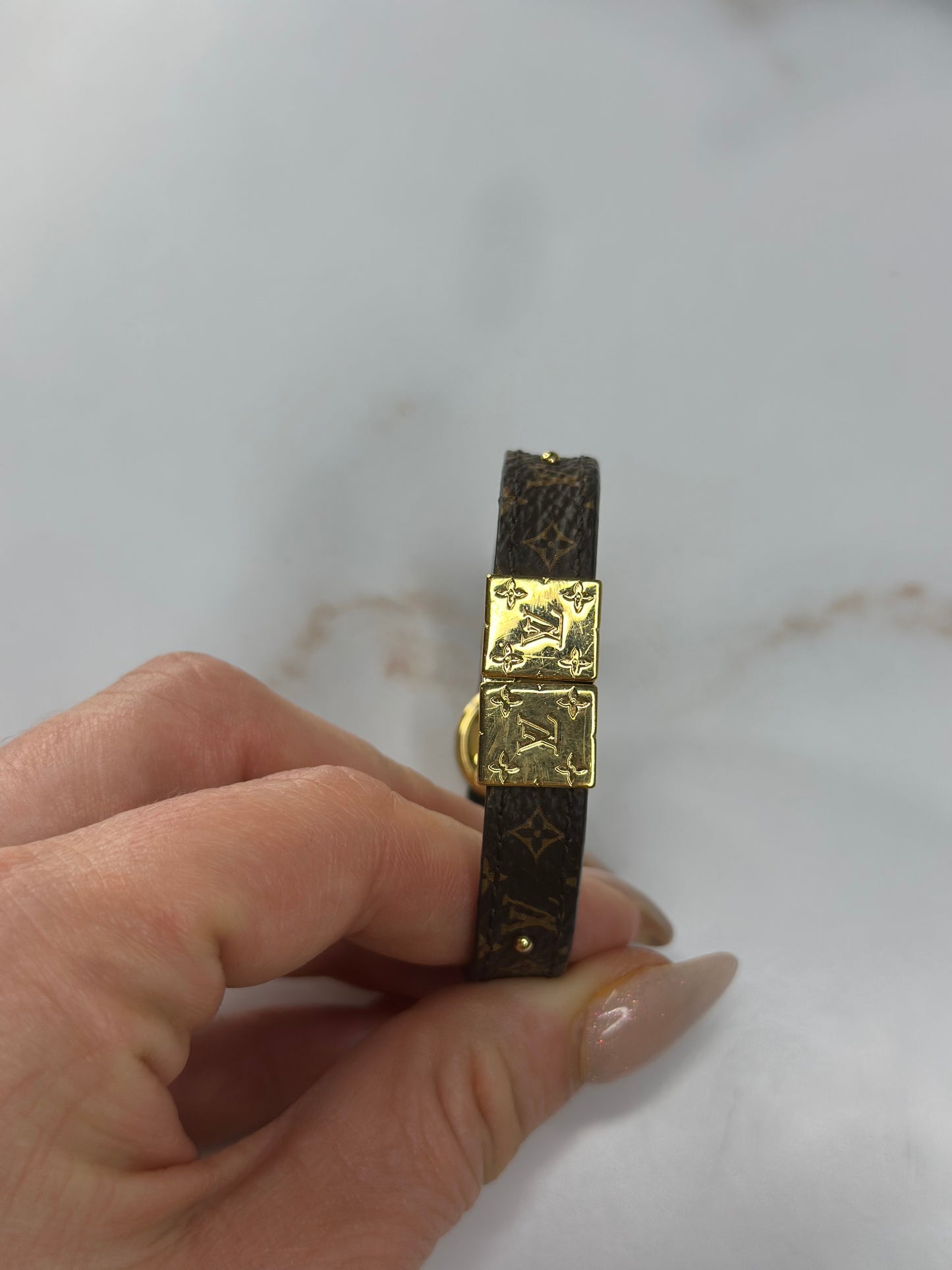 Pre-owned Louis Vuitton LV Circle monogram canvas Reversible Bracelet