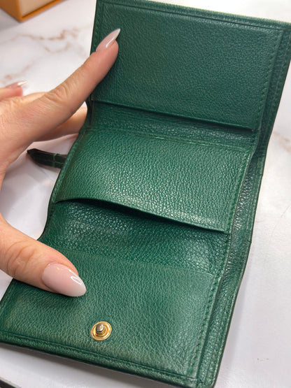 Pre-owned Gucci Diana green, leather, compact trifold wallet