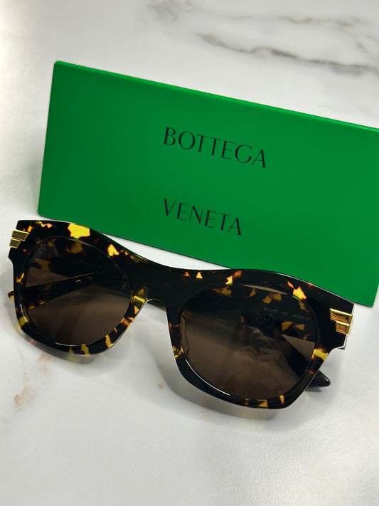 Pre-owned Bottega Veneta dark Havana and gold sunglasses
