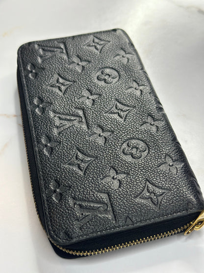 Pre-owned Louis Vuitton Noir Empriente Leather Zippy Wallet