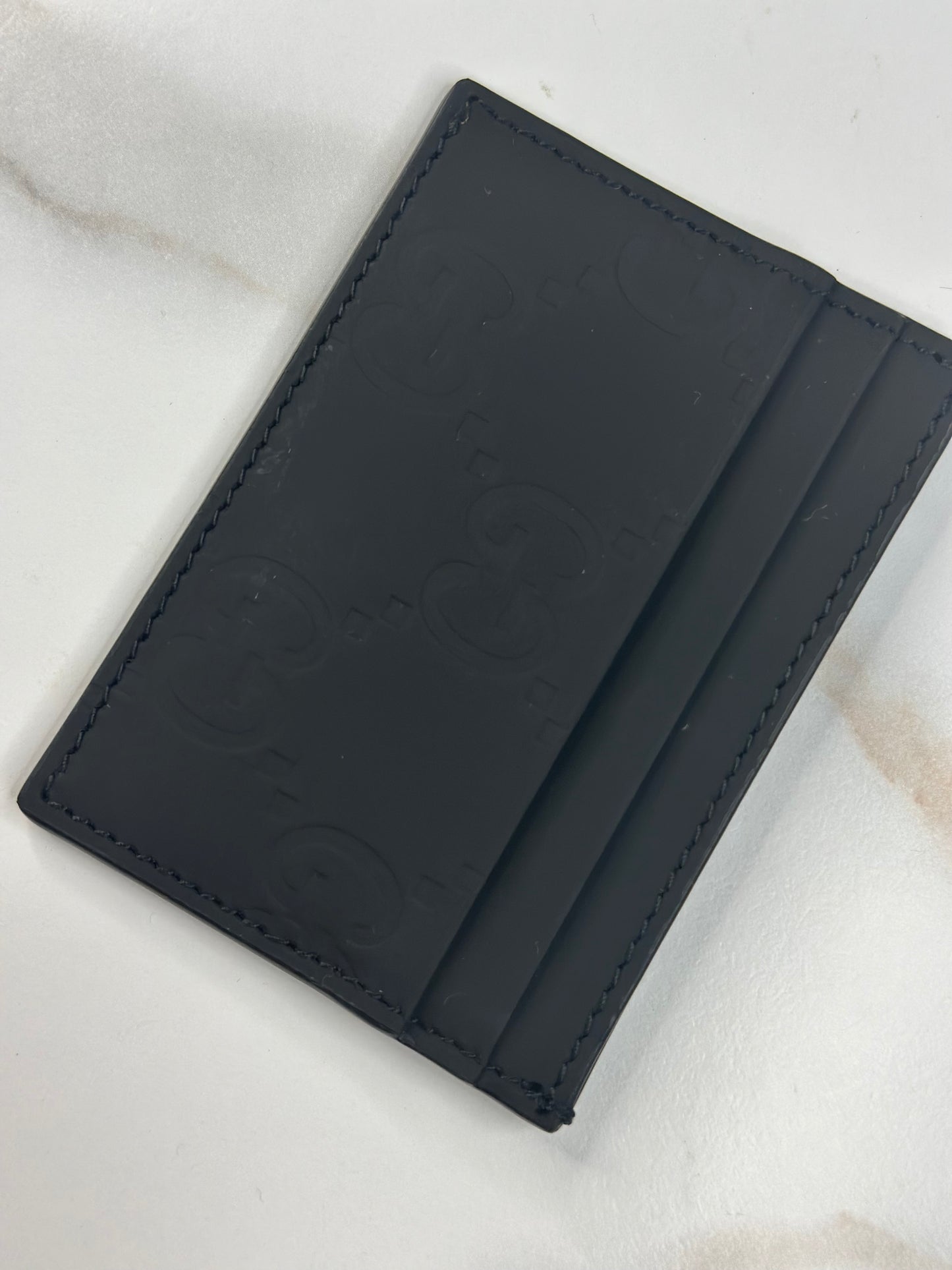 Pre-owned Gucci Rubber Effect GG Embossed Card Holder Black