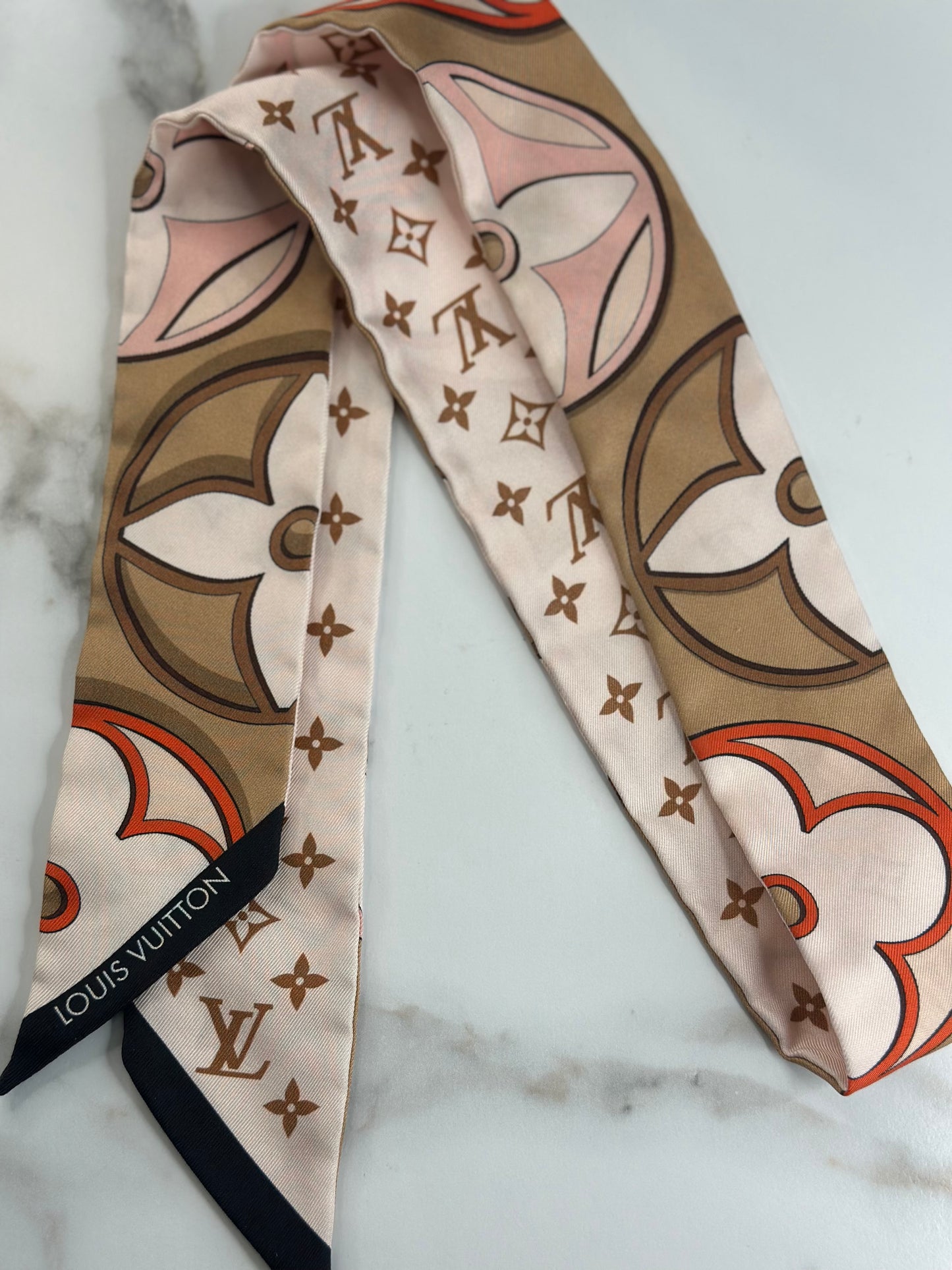 Pre-owned Louis Vuitton multicolor twilly