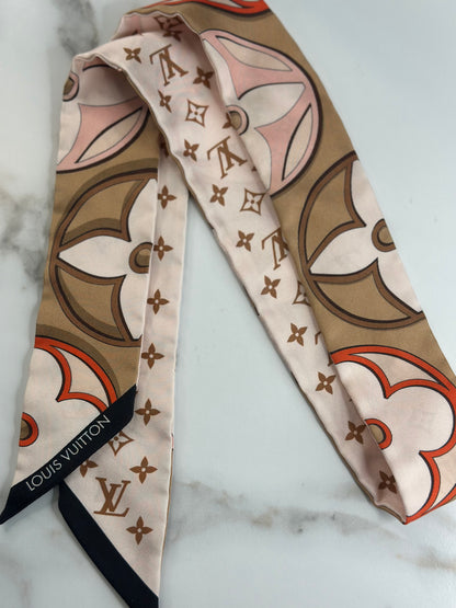 Pre-owned Louis Vuitton multicolor twilly