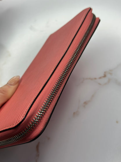 Pre-owned Louis Vuitton pink coral Epi leather zippy wallet