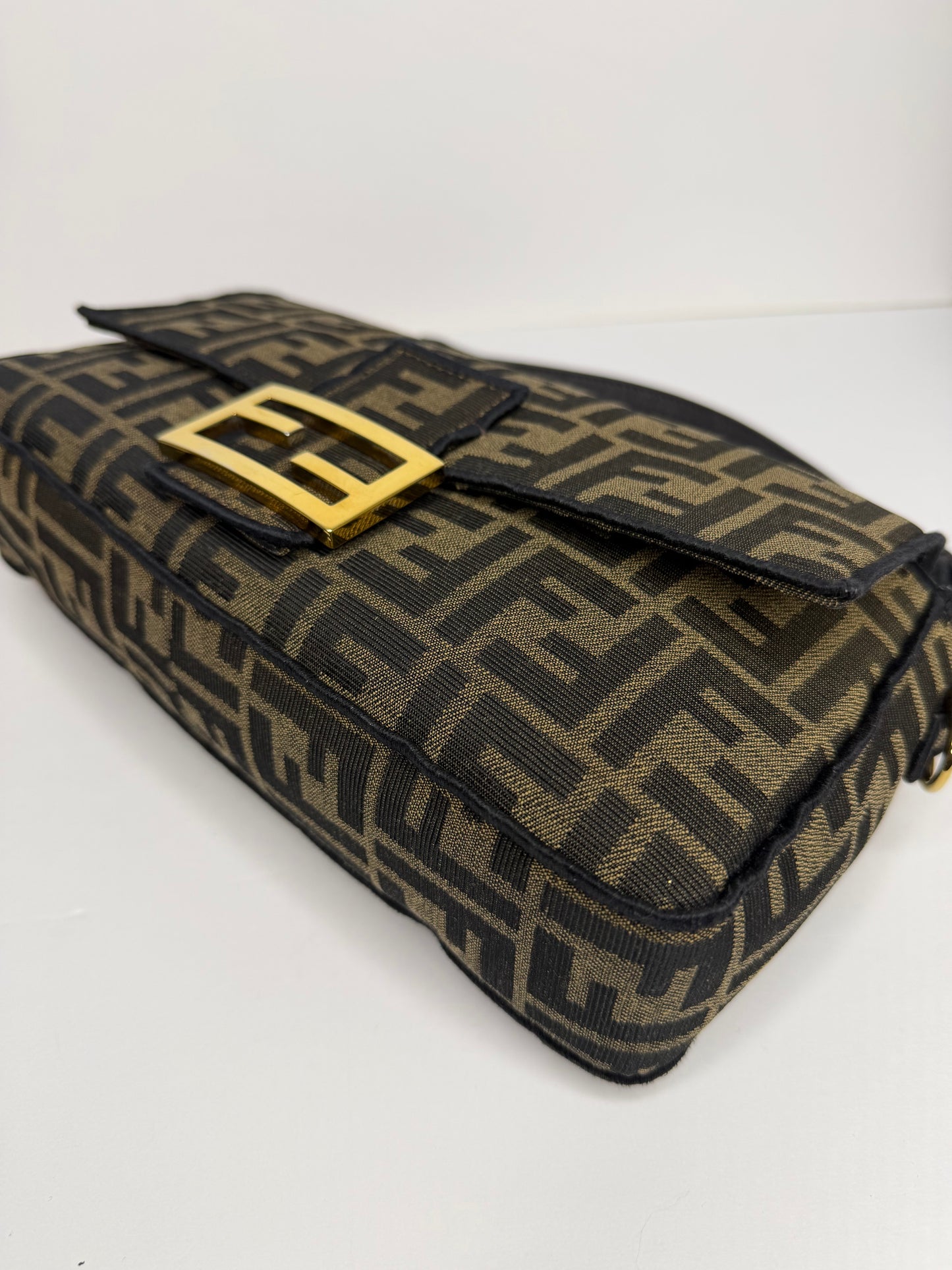 Pre-owned Fendi Baguette Brown FF Jacquard Fabric With Gold Hardware