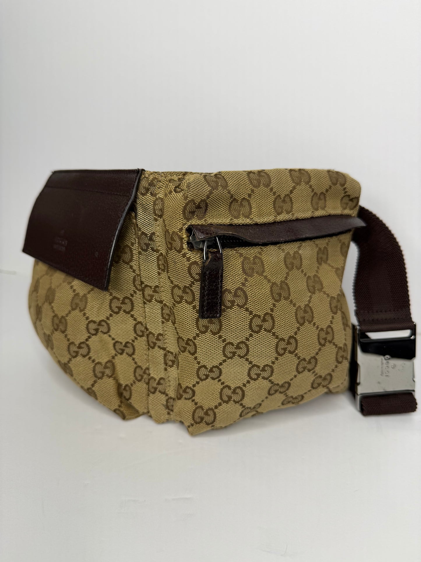 Pre-owned Gucci GG vintage double pocket belt bag