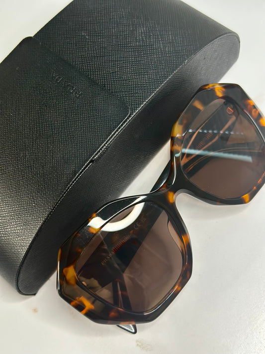 Pre-owned Prada Tortise sunglasses