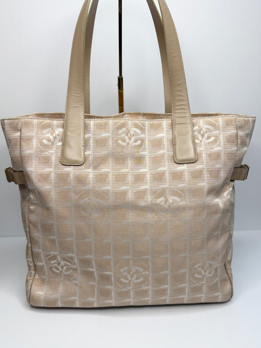 Pre-owned Chanel beige nylon Travel Line Tote Bag