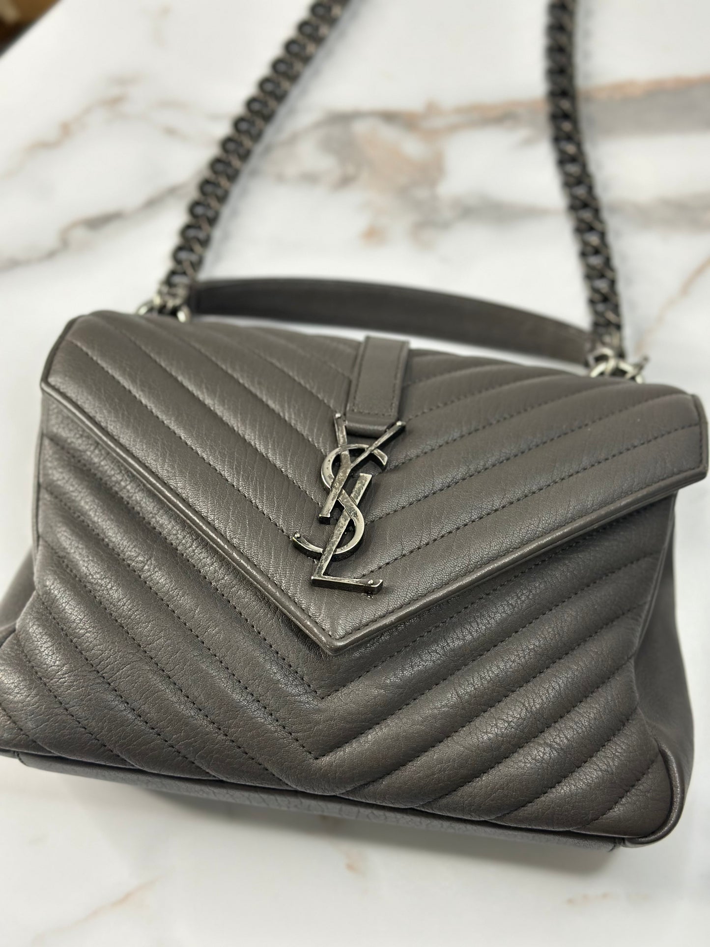Pre-owned Saint Laurent gray Chevron stitched leather, medium college bag