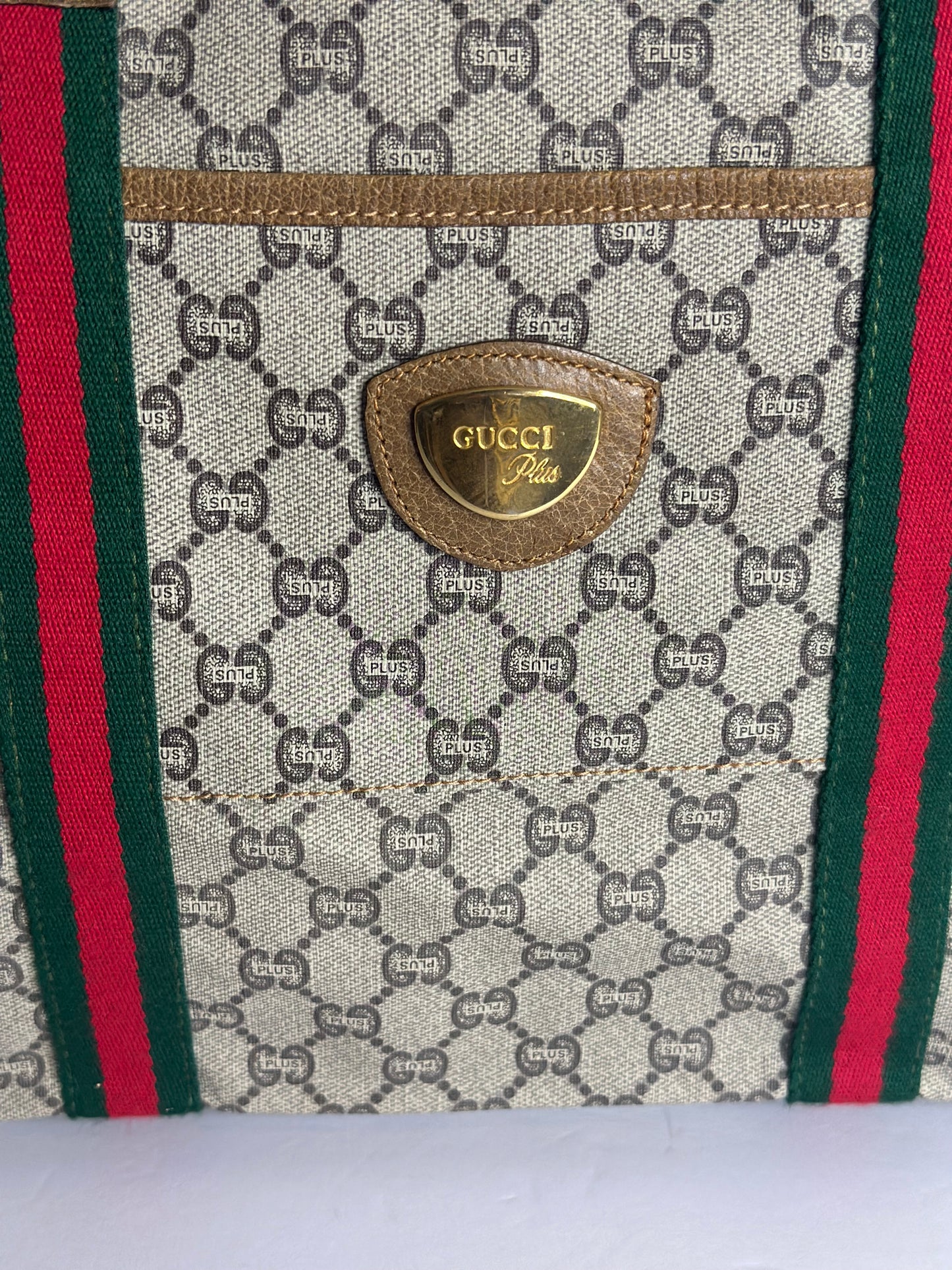 Pre-owned Gucci Vintage GG Plus canvas Sherry line weekender tote