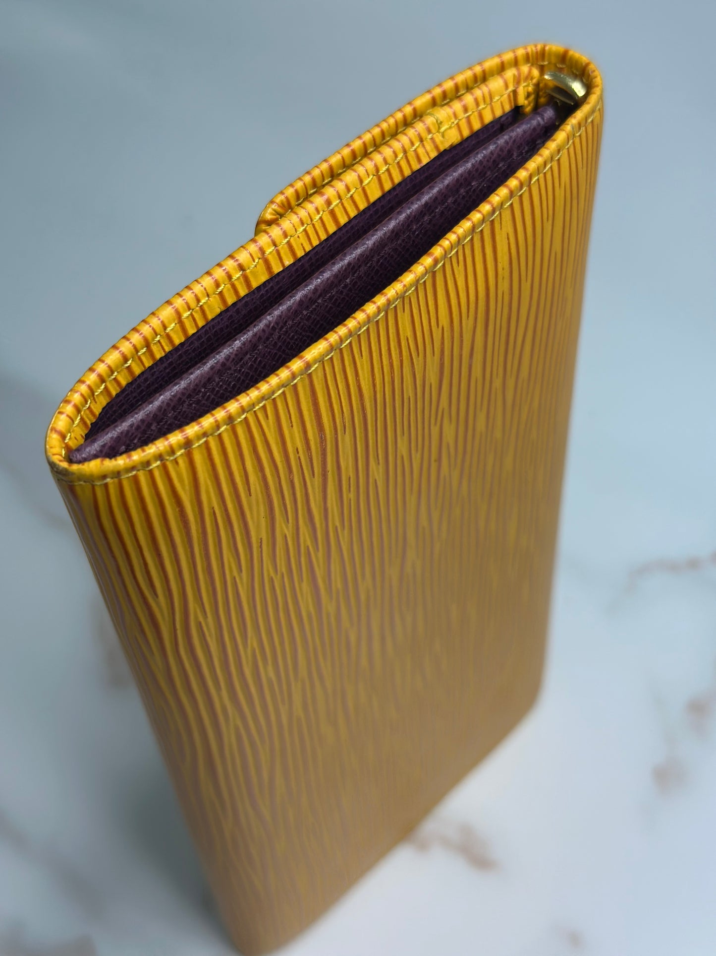 Pre-owned Louis Vuitton yellow Epi leather Sarah wallet