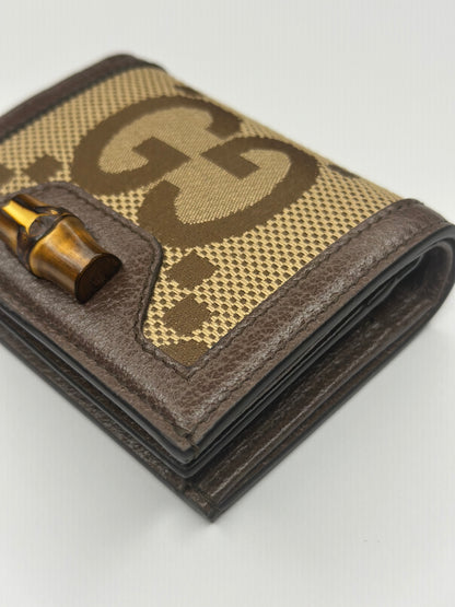 Pre-owned Gucci Diana Jumbo GG Bamboo Wallet Beige Brown
Compact Bifold Canvas