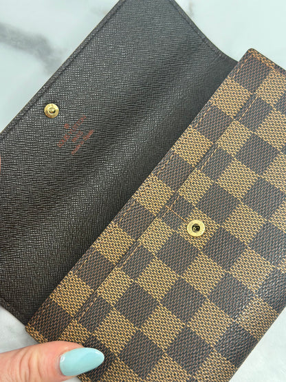 Pre-owned Louis Vuitton Damier Ebene Sarah Wallet￼