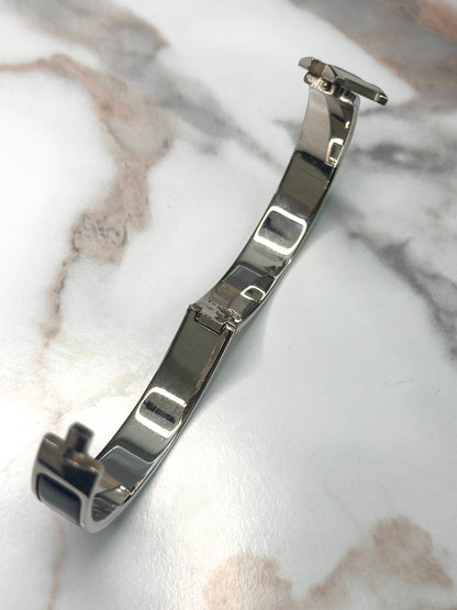 Pre-owned Hermes Clic H PM Black Enamel x palladium hardware bracelet