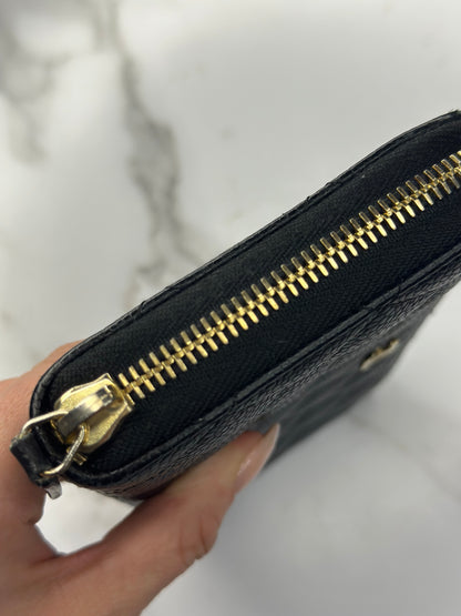 Pre-owned Chanel black caviar leather zippy wallet