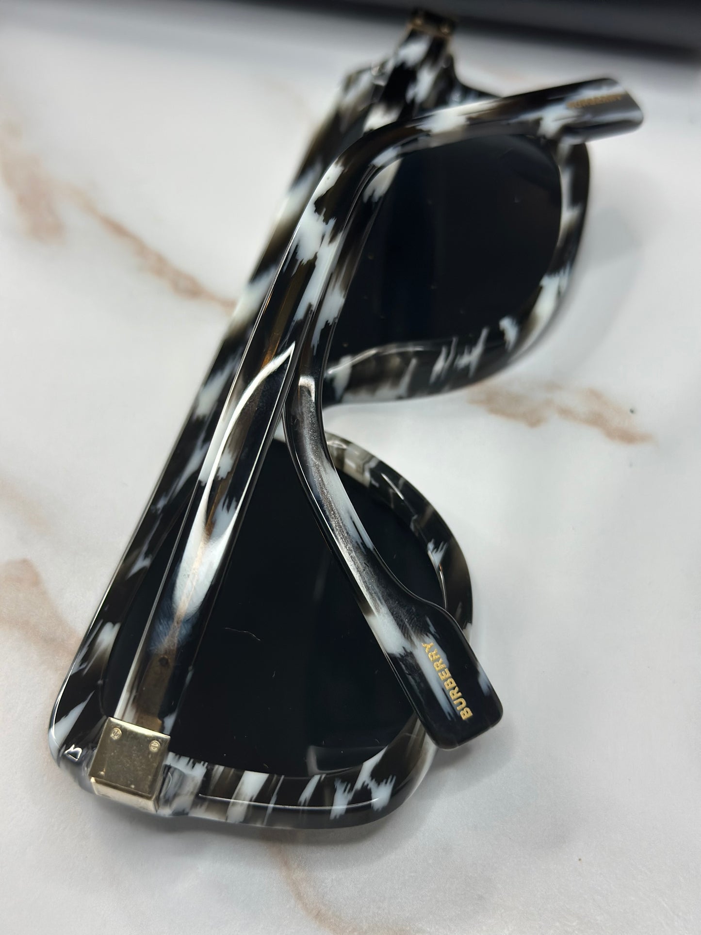 Pre-owned Burberry multi-color acetate aviator sunglasses