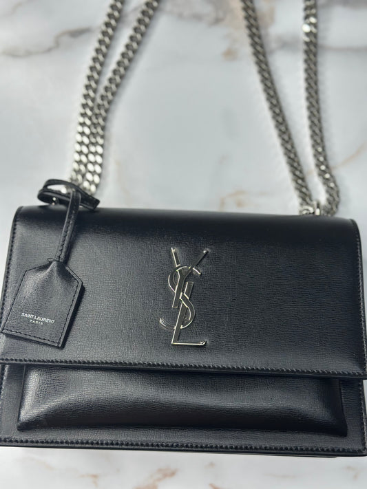 Pre-owned Saint Laurent Sunset Medium Chain Bag in black smooth leather with silver-tone hardware