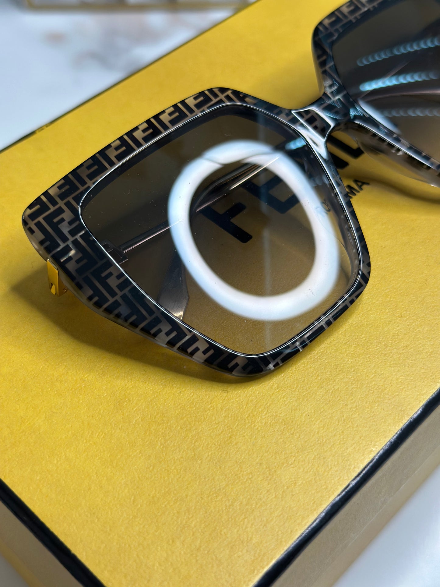 Pre-owned Fendi FF logo sunglasses