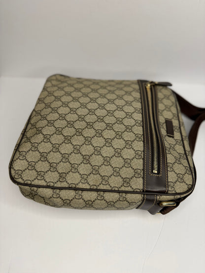 Pre-owned Gucci GG supreme canvas messanger bag