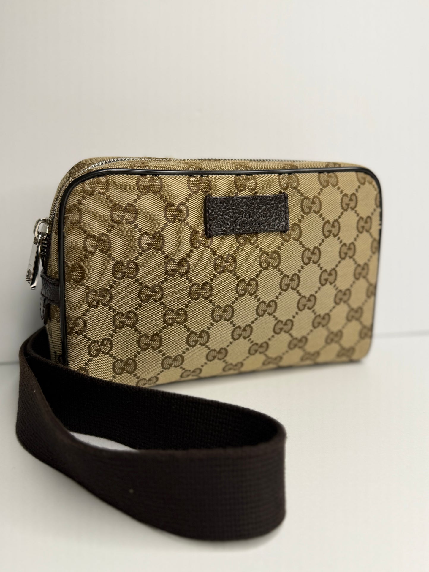 Pre-owned Gucci GG brown canvas belt bag