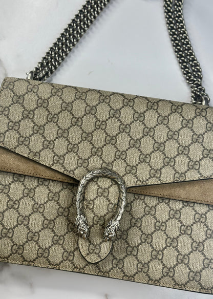 Pre-owned Gucci GG Supreme Monogram Medium Dionysus Shoulder Bag