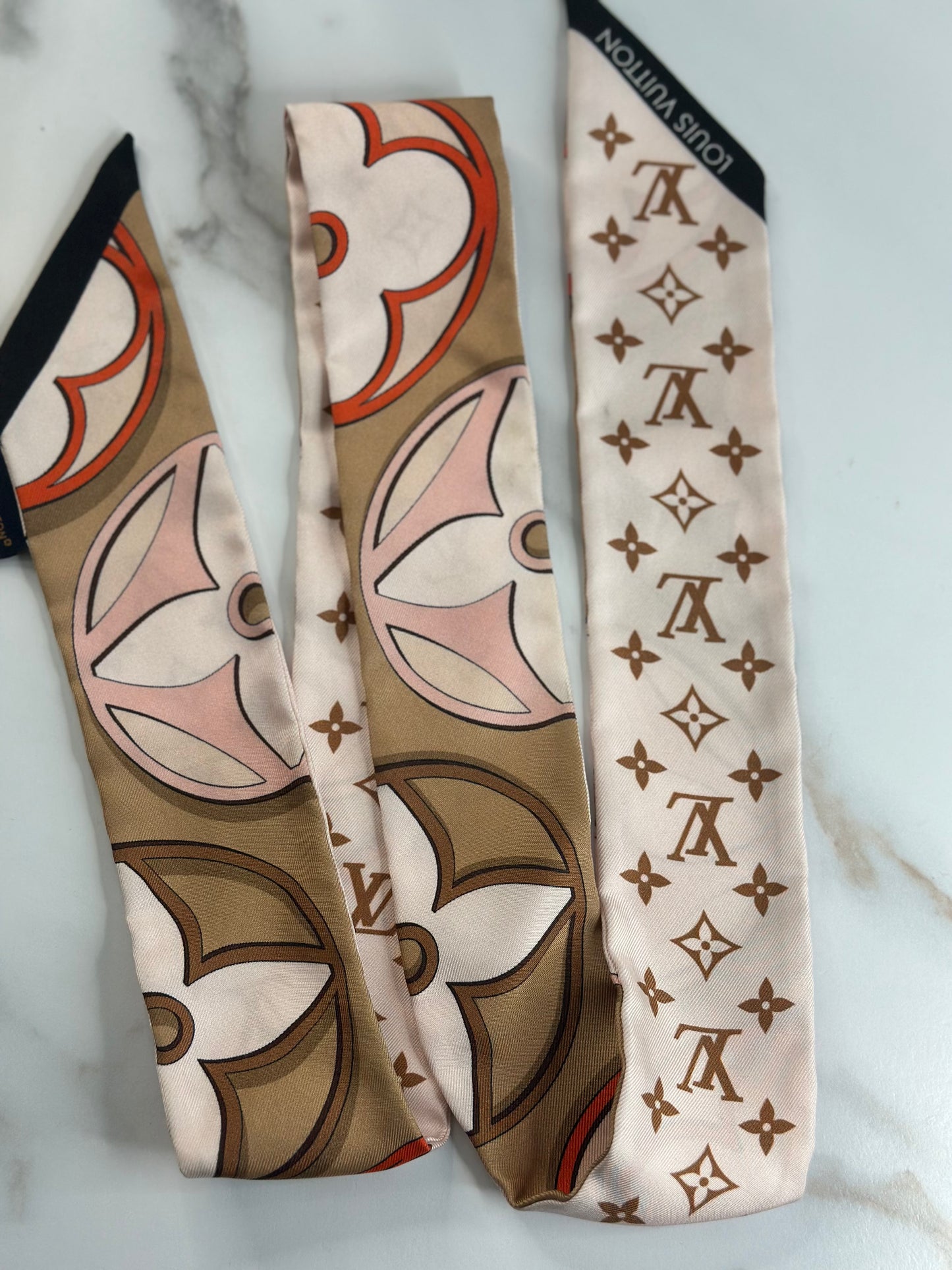 Pre-owned Louis Vuitton multicolor twilly