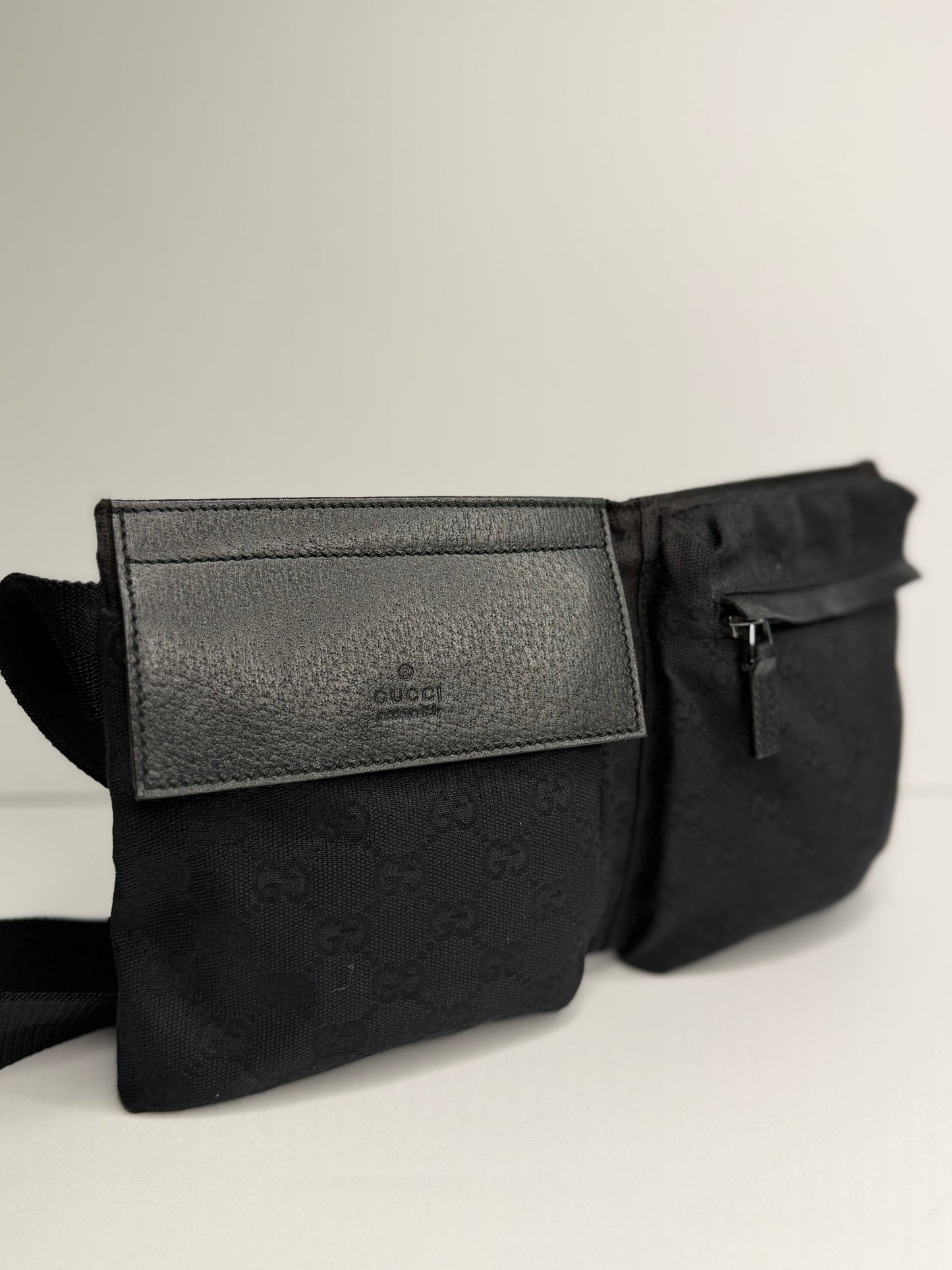 Pre-owned Gucci GG Canvas double pocket belt bag