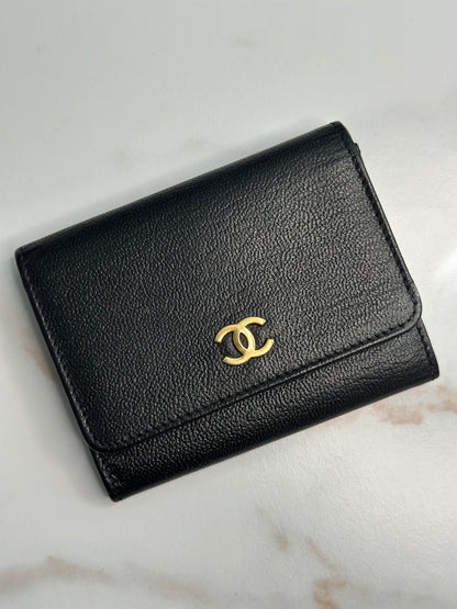 Pre-owned Chanel black leather trifold card holder