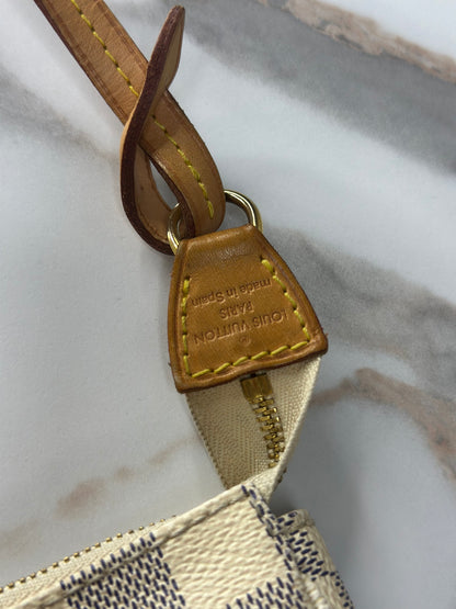 Pre-owned Louis Vuitton Damier Azur pochette accessories shoulder bag