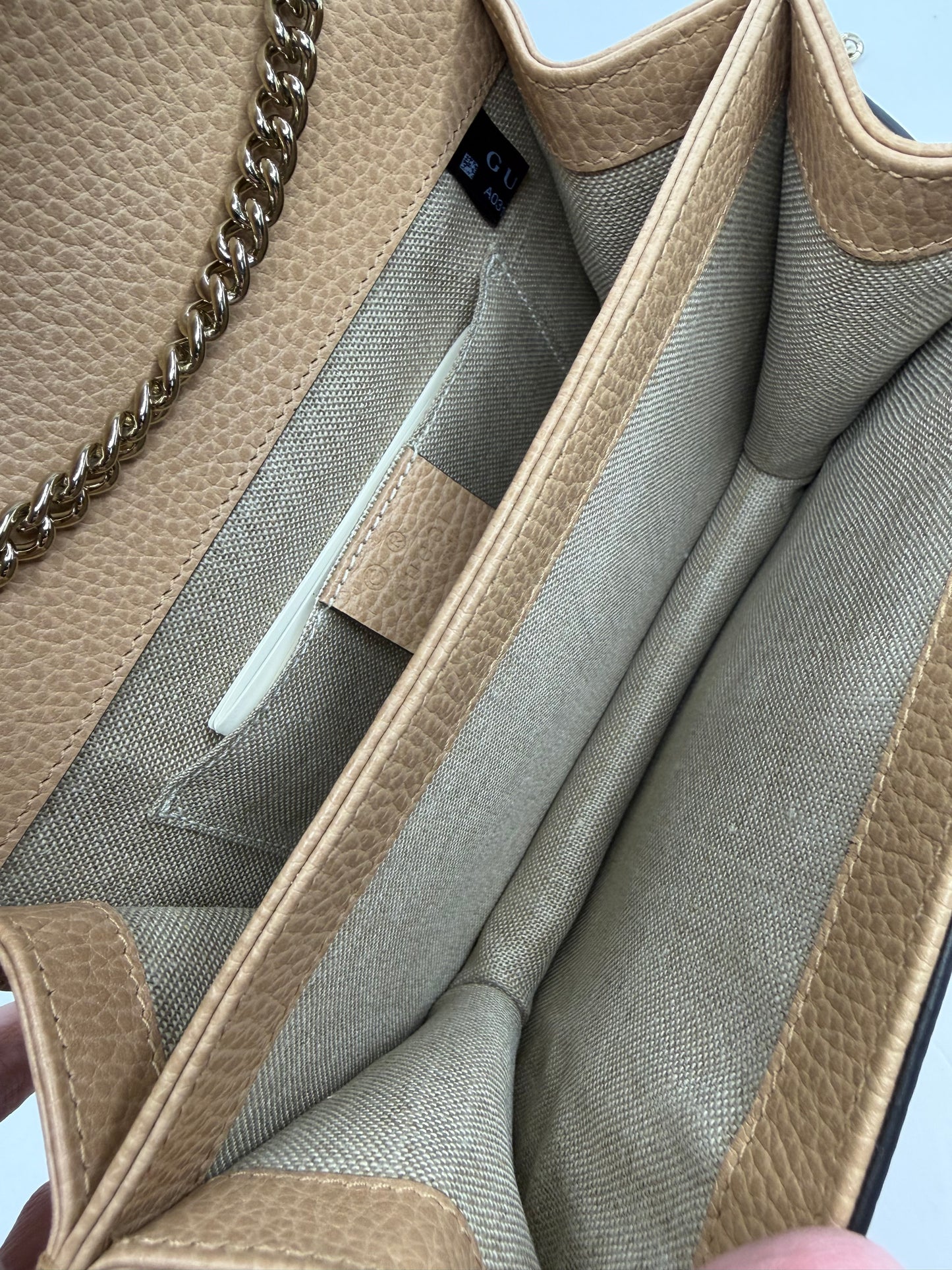 Pre-owned Gucci Beige leather  interlocking logo, Crossbody