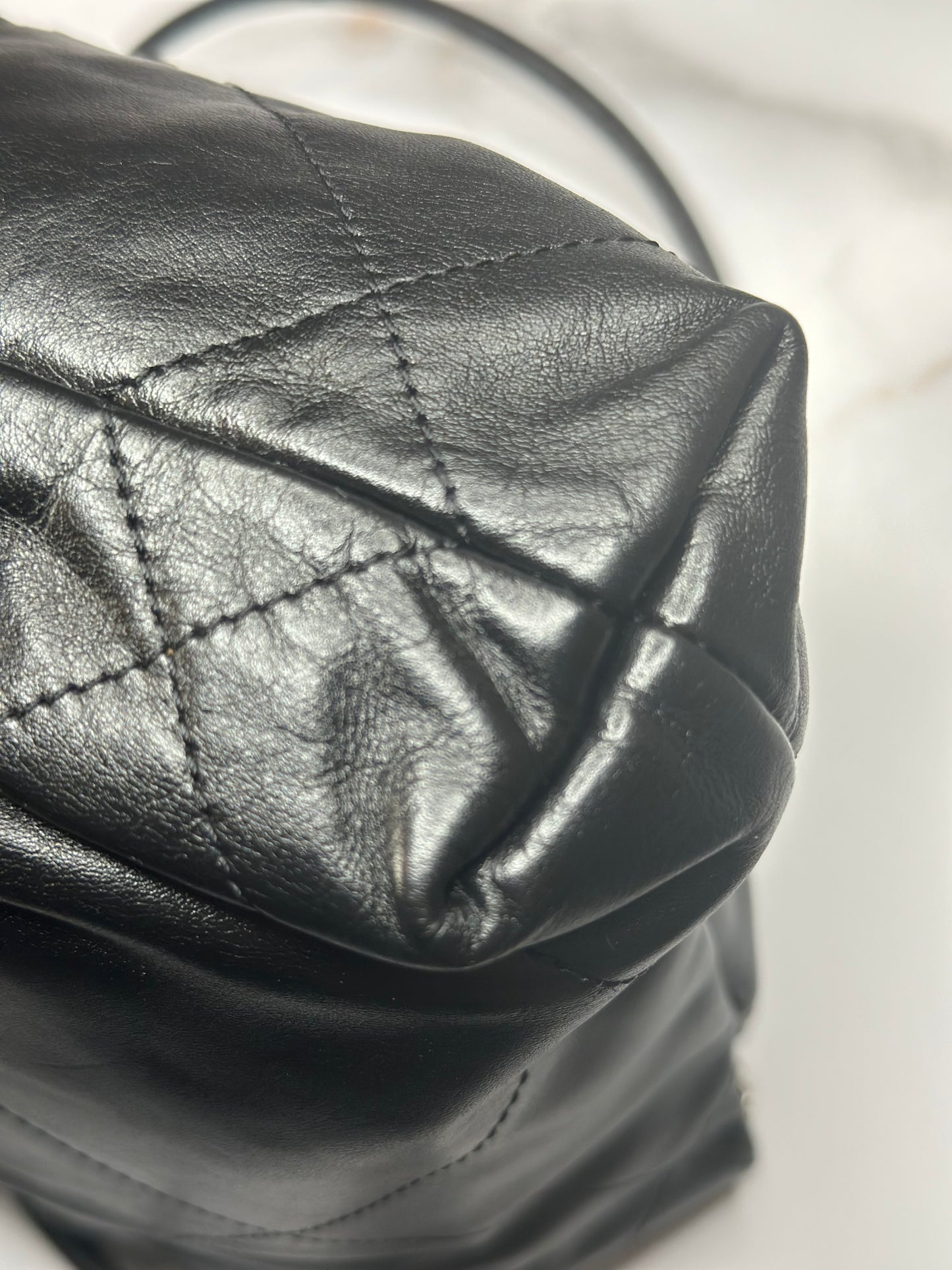 Pre-owned Chanel Mini 22 black calf skin leather Crossbody
