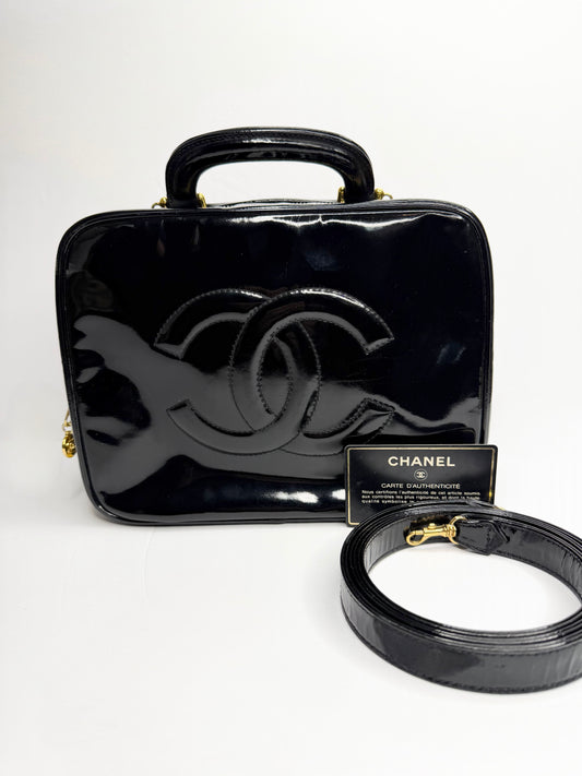 Pre-owned Chanel CC Coco Mark vanity top handle bag in black patent leather
