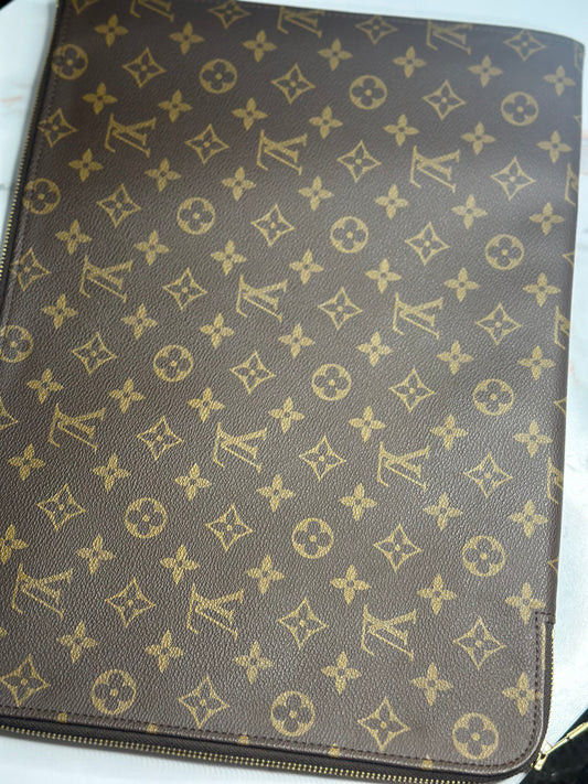 Pre-owned Louis Vuitton monogram canvas document case