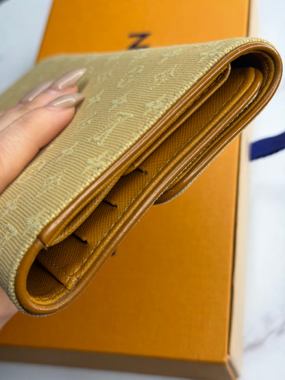 Pre-owned Louis Vuitton Mini Lin Monogram International wallet