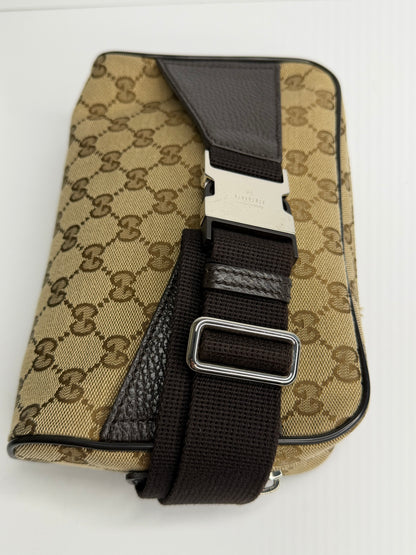 Pre-owned Gucci GG brown canvas belt bag