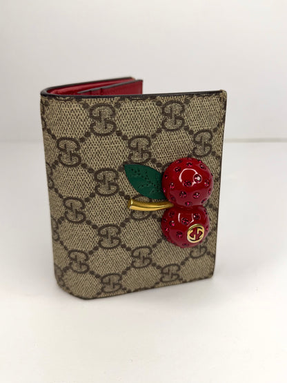 Pre-owned Gucci supreme canvas cherry compact wallet