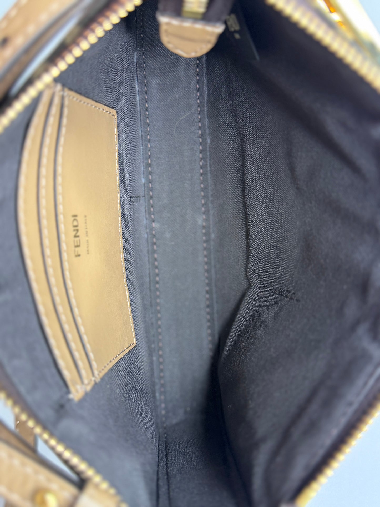 Pre-owned Fendi Baguette Pouch
Brown jacquard FF canvas
